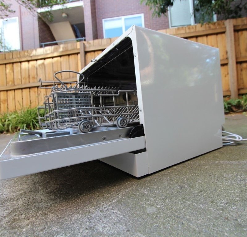  RRP 500 Mini Dishwasher for Home Portable or Caravan Omega DW101WA