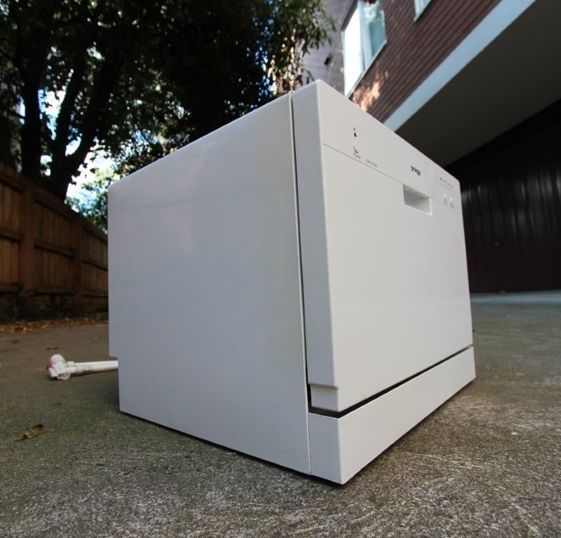  RRP 500 Mini Dishwasher for Home Portable or Caravan Omega DW101WA